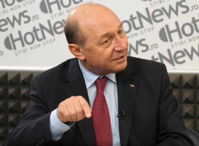 Traian Băsescu: Nu va trece moțiunea de cenzură, dar dacă PNL nu o depunea era penibil