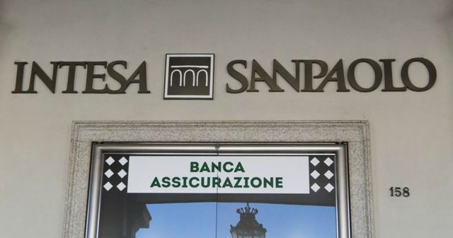 Banche, Intesa Sanpaolo alza la sua offerta su Ubi a 4,8 euro per azione