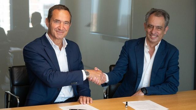 Naturgy y Moeve se alían para ofrecer a sus clientes descuentos de hasta 40 céntimos por litro en sus repostajes