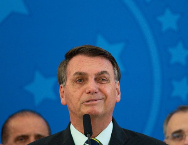 Болсонаро заплаши да изведе Бразилия от СЗО