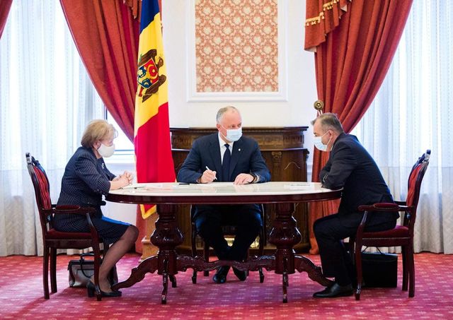 Ион Кику провёл встречу с послом ЕС в Молдове