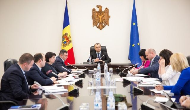 Члены правительства Молдовы сдали тесты на коронавирус в частной лаборатории