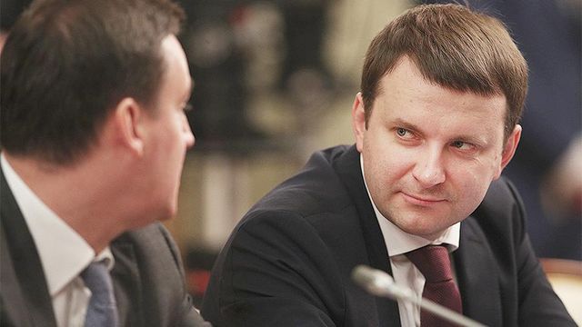 Орешкин предупредил о последствиях проблемы закредитованности россиян