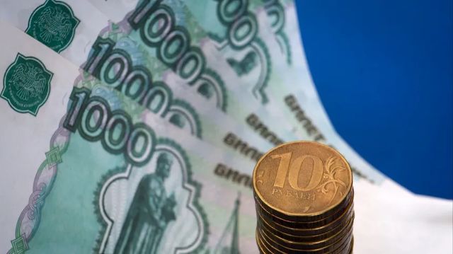 Минтруд разъяснил порядок выплаты детских 10 тысяч в июле
