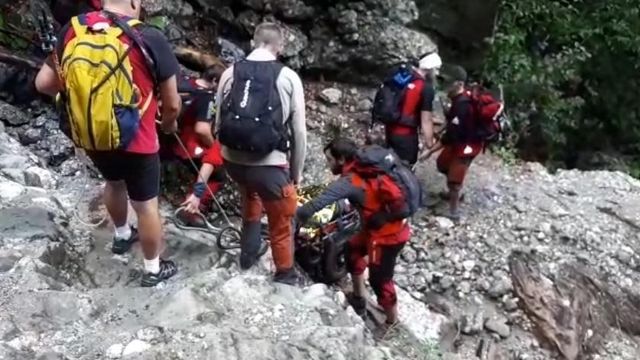 10 persoane au murit în accidente pe munte în luna august