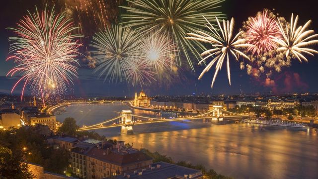 150 ezer forintra büntethető, aki szilveszterkor tűzijátékozik
