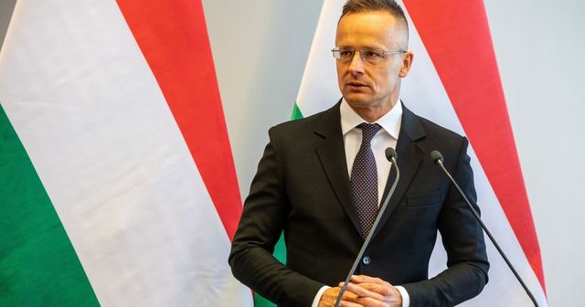 Szijjártó Péter: Magyarország az önvédelme erősítésével válaszol a világ változására