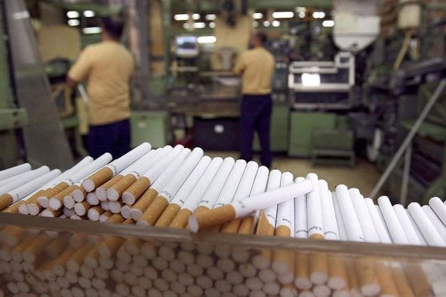 CLCC: Hiper-reglementarea tutunului înseamnă pierderi la buget de 1,1 miliarde de euro pe an , țigări mai scumpe și creșterea contrabandei