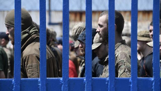 Peste 1000 de prizonieri ucraineni capturați la Mariupol au fost deportați în Rusia