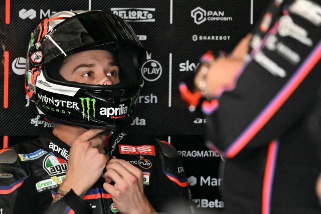 Bezzecchi, Raúl Fernández y Aprilia vuelan en la Práctica