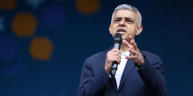 Labourista Sadiq Khan byl zvolen potřetí starostou Londýna