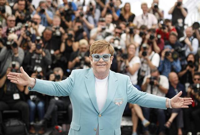 Cannes, sulla Croisette Ken Loach e il mito di Elton John