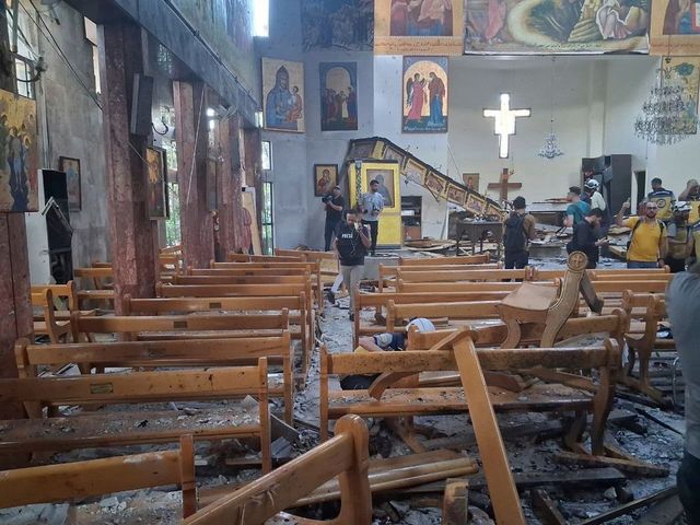 Siria, attentato suicida in una chiesa a Damasco: 9 morti e 13 feriti