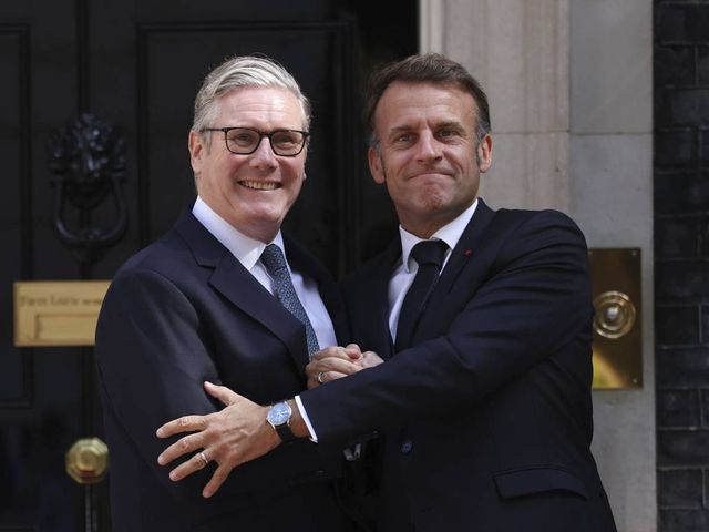 ++ Starmer-Macron, patto su nucleare è monito a nostri nemici ++