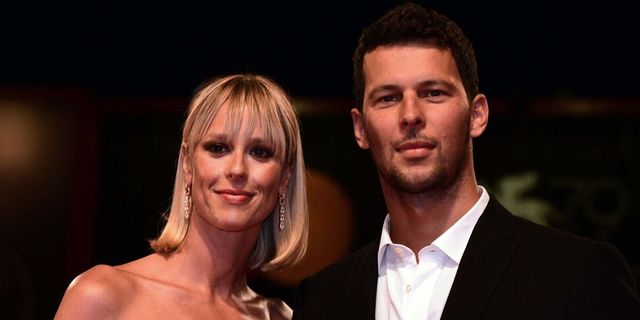 Federica Pellegrini sarebbe incinta per la prima volta, il gossip e la foto sospetta sui social