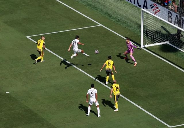 Directo | El pichichi Gonzalo adelanta al Real Madrid