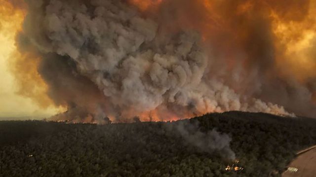 Un nou val de incendii în Australia