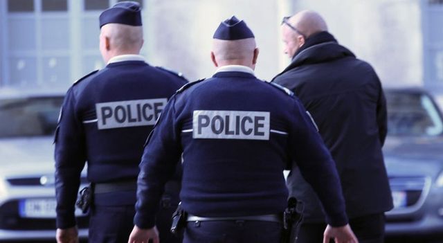 Studente attacca con un coltello 4 compagni di classe, un morto e un ferito grave in un liceo di Nantes