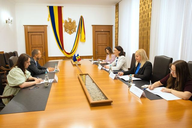 Maia Sandu și-a luat rămas bun de la Ambasadorul UE la Chișinău Jānis Mažeiks