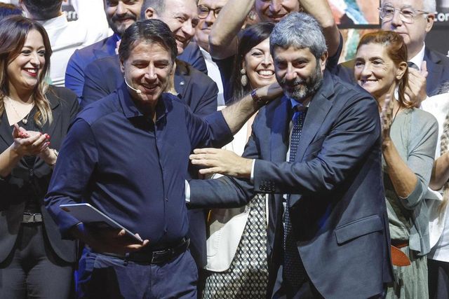 Il M5s supera definitivamente il limite al doppio mandato