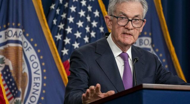 Usa, Fed mantiene invariati i tassi al 5,25%-5,5%
