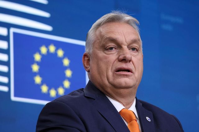 Viktor Orban: George Simion este dușmanul comunității maghiare din România