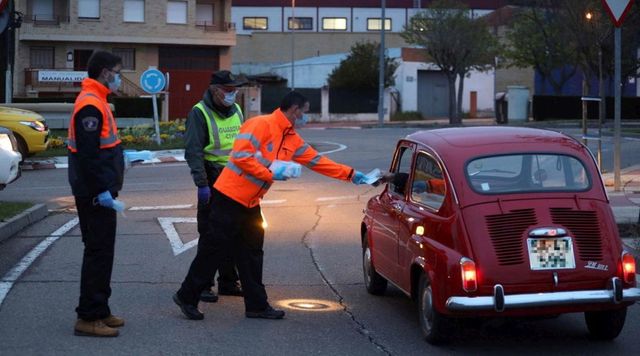 Nuovo focolaio di contagio in Spagna, 70mila persone in lockdown in Galizia