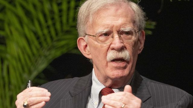 Inculpan al ex asesor de seguridad de Trump John Bolton
