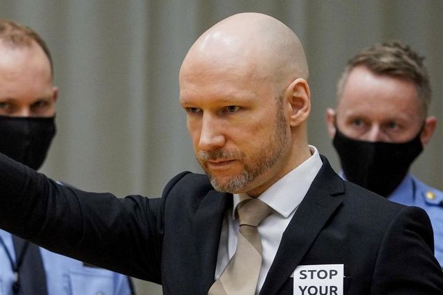 Breivik perde la causa contro Oslo per trattamento disumano