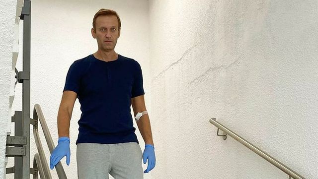 Kremlinul: Navalnîi este liber să revină în Rusia