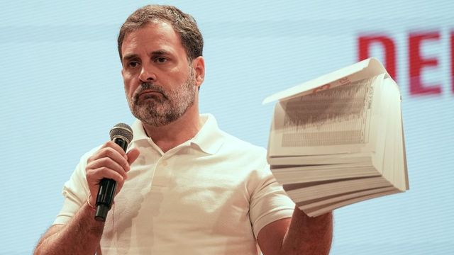 Karnataka CEO issues notice to Rahul Gandhi over voter fraud claims
