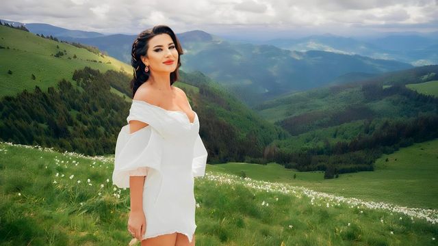 Narcisele, motiv de scandal între Romsilva și o interpretă de muzică populară