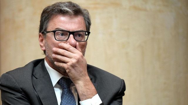 Cambia la tassa sugli extraprofitti delle banche
