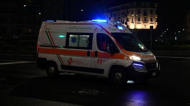 Due ragazze travolte e uccise da un'auto nel Lecchese