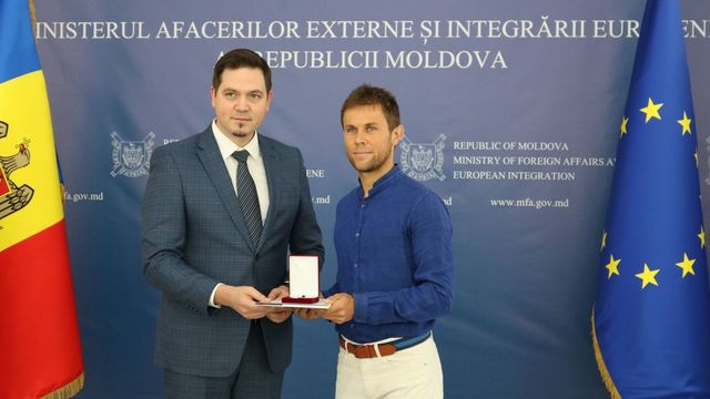 Radu Albot a fost decorat cu medalia Meritul Diplomatic