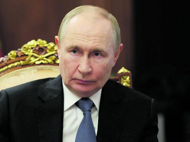 Putin: 'Se Zelensky è pronto può incontrarmi a Mosca'