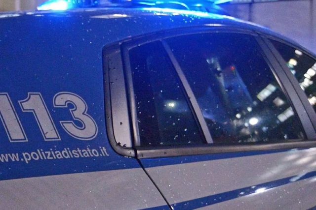 Incidente con la volante, poliziotto muore nel Napoletano