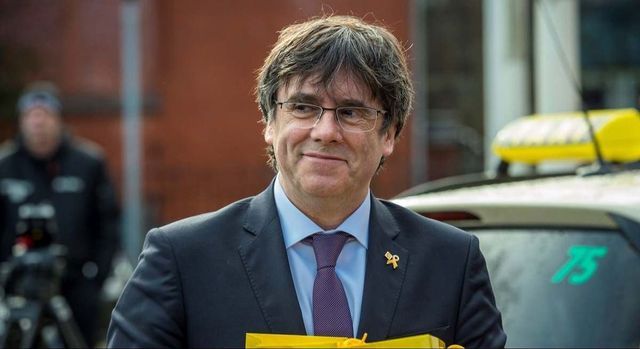 Puigdemont pide amparo al Constitucional para que se levante su orden de detención