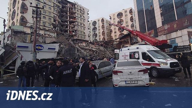 Počet obětí ničivého zemětřesení v Turecku a Sýrii vzrostl na 4365