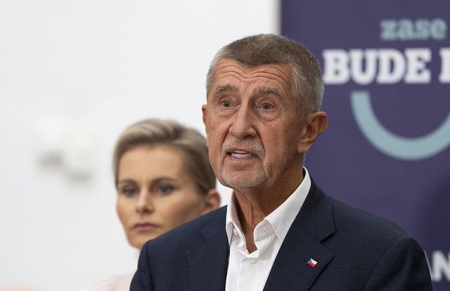 Babiš bude dnes jednat s Pavlem o stavu povolebních jednání o vládě