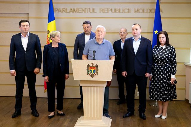 O altă fracțiune de opoziție anunță că intenționează să boicoteze ședințele plenare