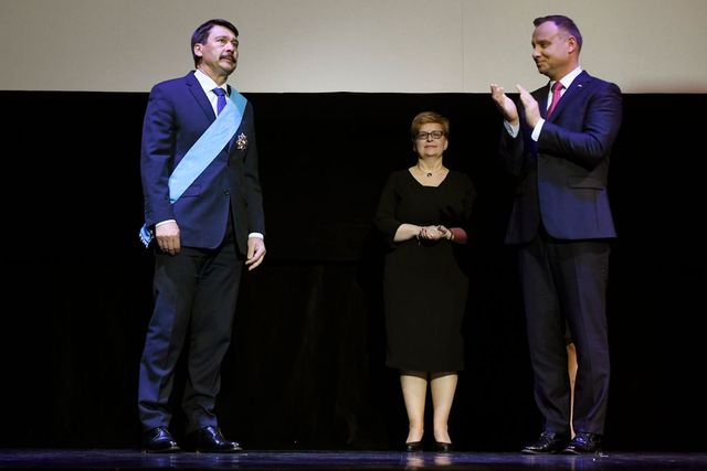 Áder János megkapta a legmagasabb lengyel állami kitüntetést