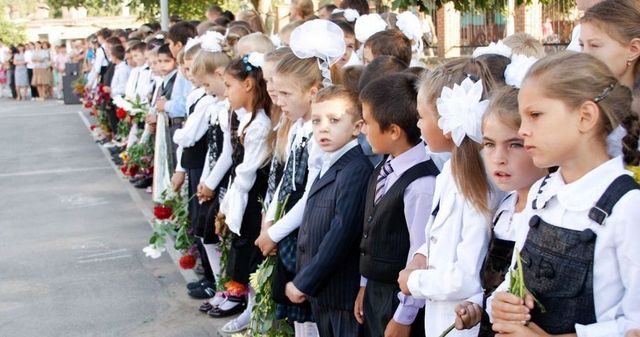O școală din regiunea Odesa trece la predare în limba română și renunță la sintagma „limba moldovenească”