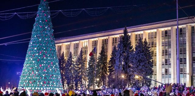 Ion Ceban a anunțat că în centrul Chișinăului va fi amenajat Pomul de Crăciun
