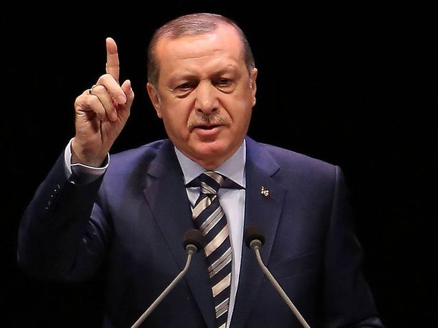 Erdogan respinge criticile privind transformarea Sfânta Sofia în moschee