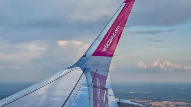 Villám csapott a Wizz Air egyik Budapestről induló járatába