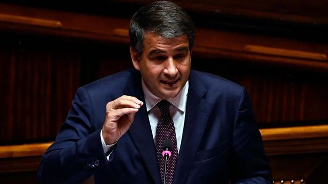 Pnrr, Fitto lancia l'allarme