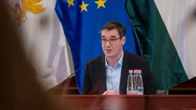 Bocsánatkéréseket vár Karácsony a Városháza-ügyért