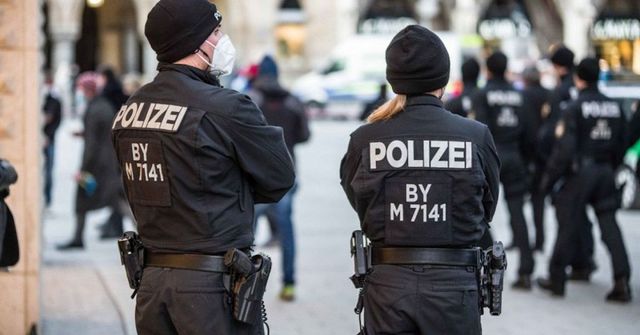 Германия арестува двама руски шпиони - Труд