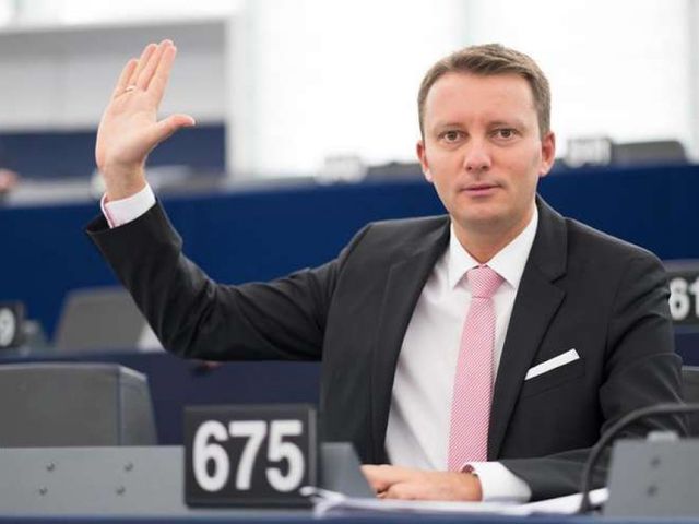 Eurodeputatul PNL Siegfried Mureșan: Pentru pesediști legăturile dintre membrii clanului sunt mai importante decât reputația țării